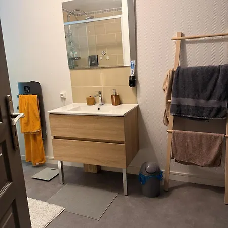 펜션 Maison Avec Jardin A 5min De Vichy Ideal Ironman Le Vernet (Allier)